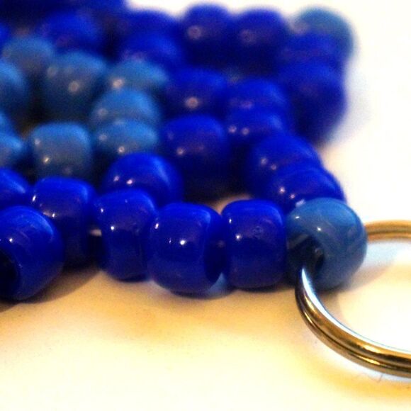 Handmade Blue Stretchy Kandi Star Keychain - Picture 3 of 5